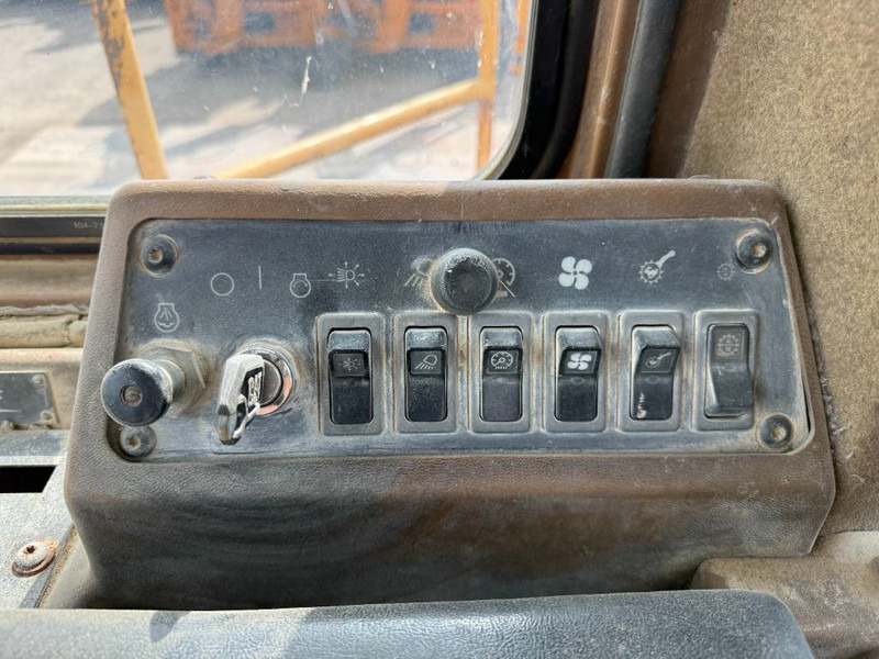 Wheel loader Cat 988F - German Machine / Automatic Greasing