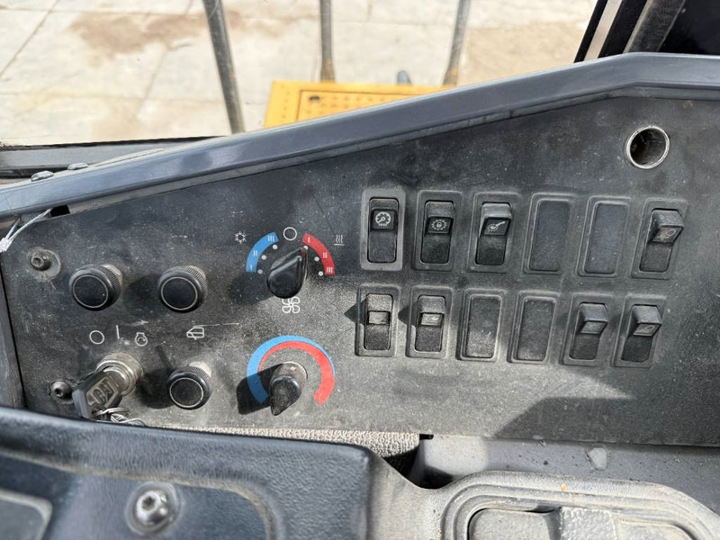 Wheel loader Cat 990 Series II - Rebuild! German Machine