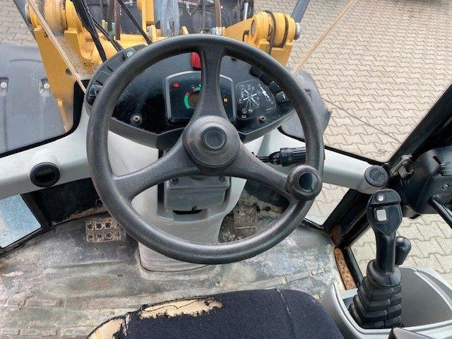 Wheel loader Caterpillar 906H