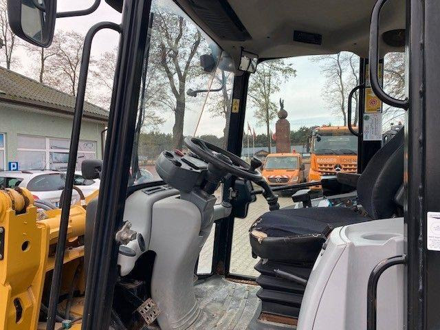 Wheel loader Caterpillar 906H