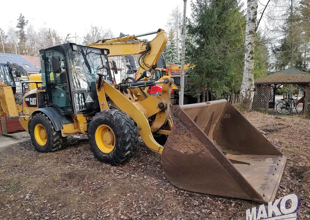 Wheel loader Caterpillar 906M