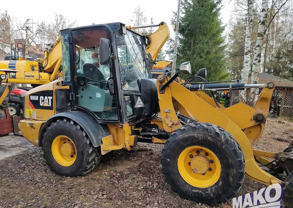 Wheel loader Caterpillar 906M