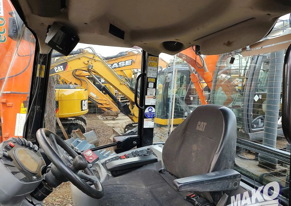 Wheel loader Caterpillar 906M