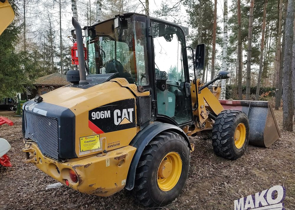 Wheel loader Caterpillar 906M