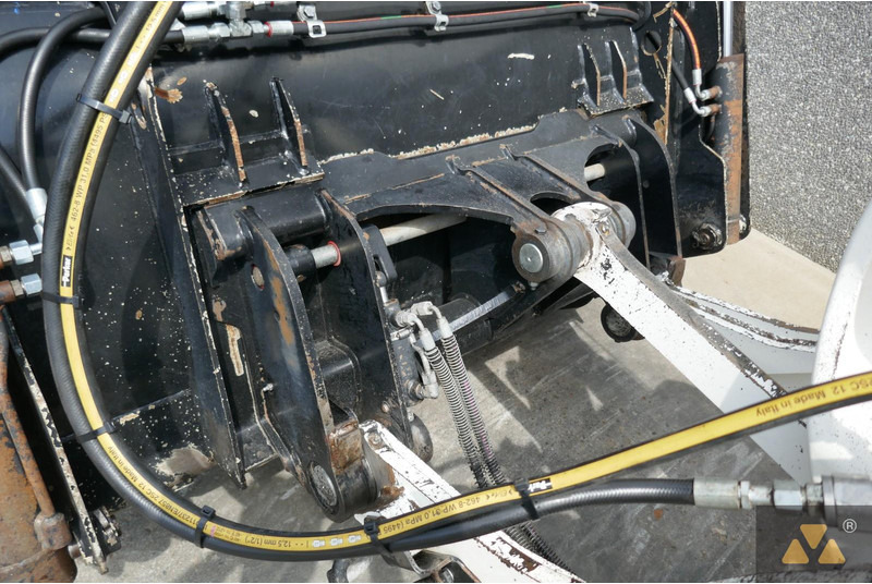 Wheel loader Caterpillar 906M