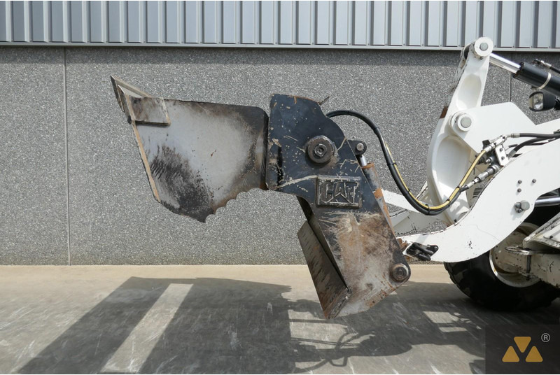 Wheel loader Caterpillar 906M