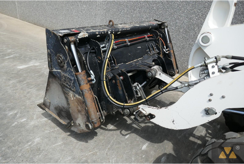 Wheel loader Caterpillar 906M