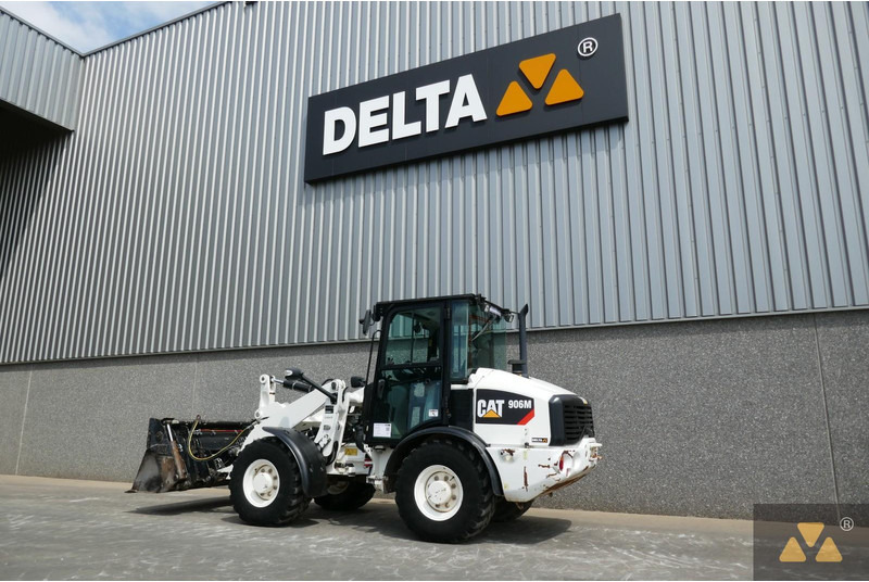 Wheel loader Caterpillar 906M