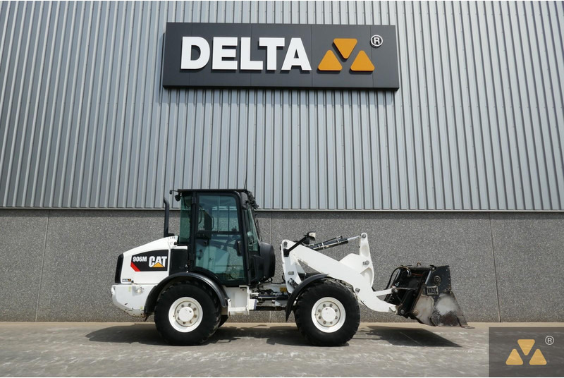 Wheel loader Caterpillar 906M
