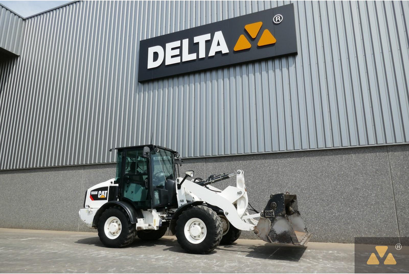 Wheel loader Caterpillar 906M