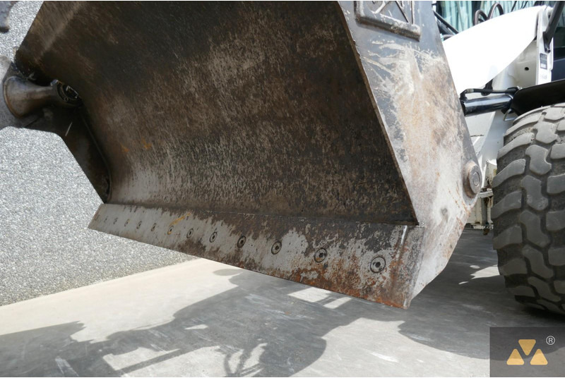 Wheel loader Caterpillar 906M