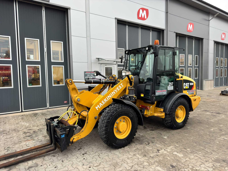 Wheel loader Caterpillar 906M Cat 906M