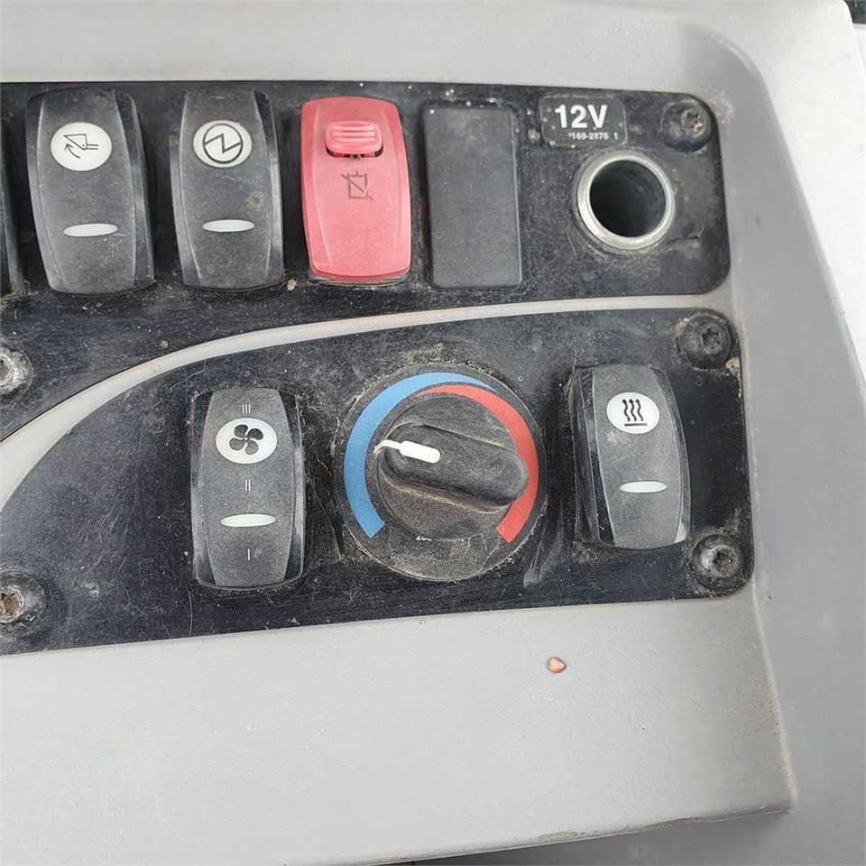 Wheel loader Caterpillar 906 H2