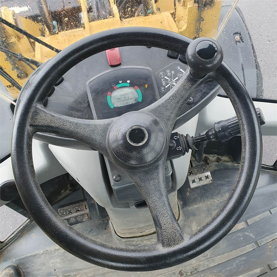Wheel loader Caterpillar 906 H2