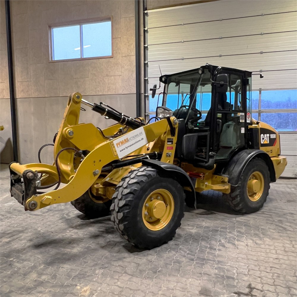 Wheel loader Caterpillar 906 M