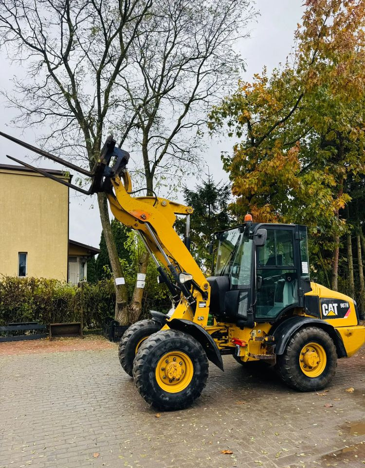 Wheel loader Caterpillar 907H