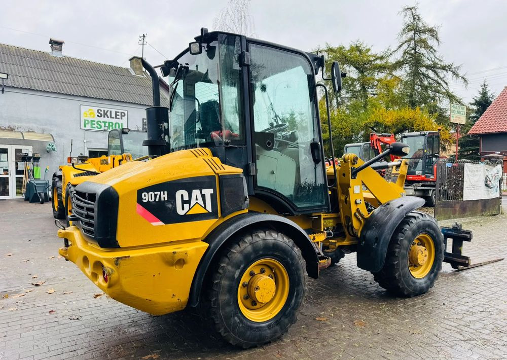 Wheel loader Caterpillar 907H