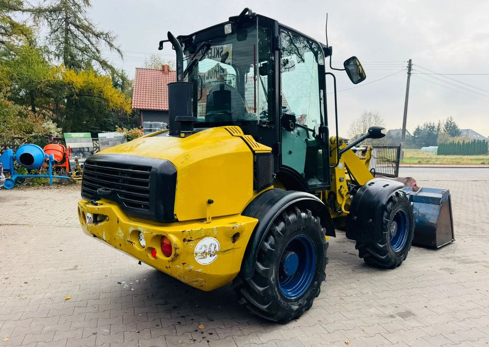 Wheel loader Caterpillar 908H
