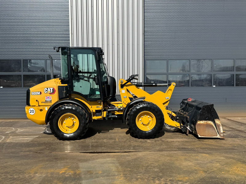 Wheel loader Caterpillar 908M