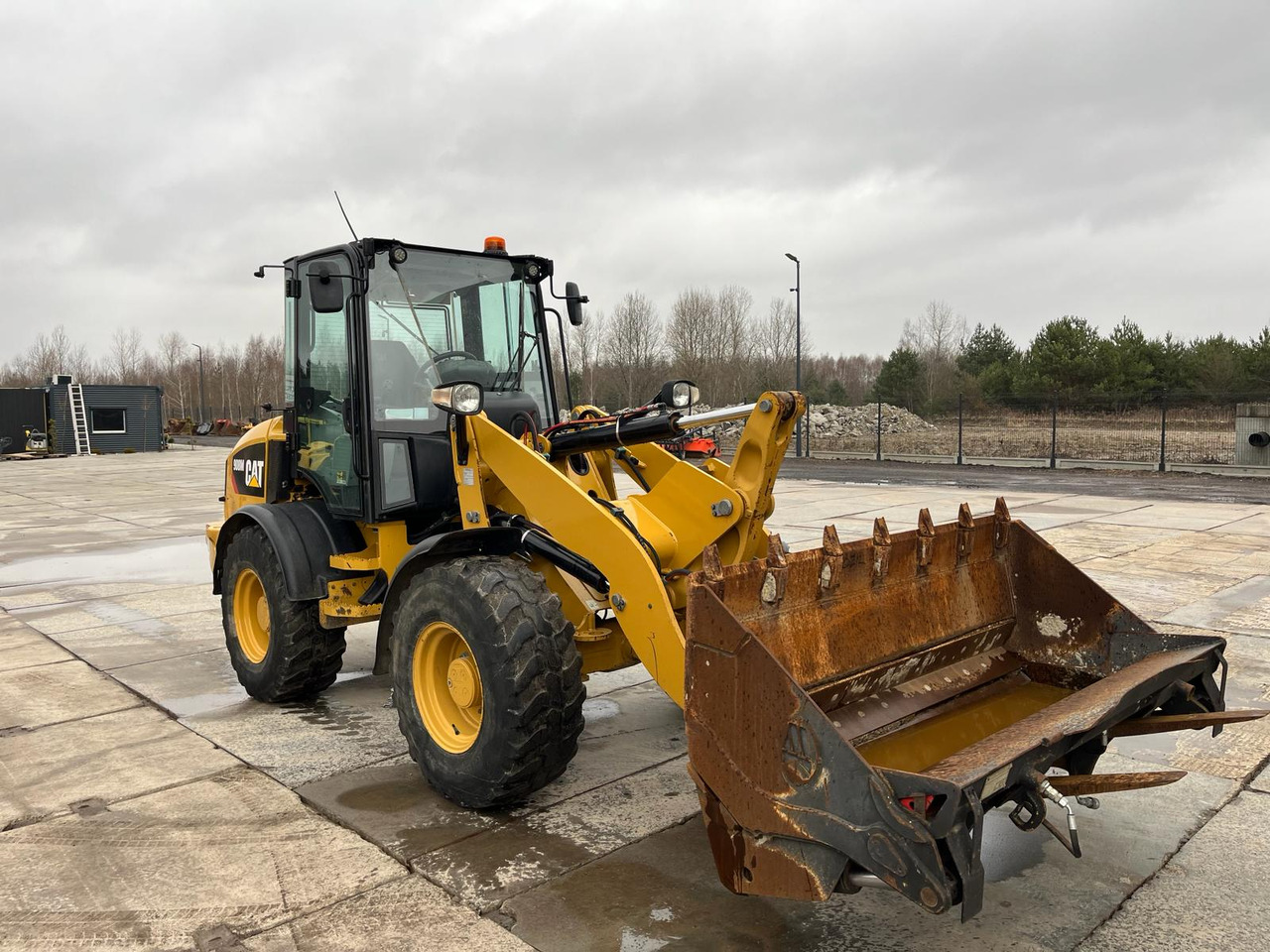 Wheel loader Caterpillar 908M