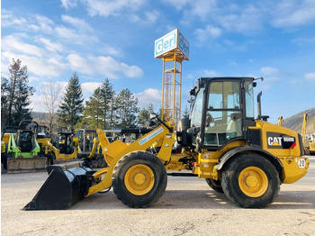 Wheel loader Caterpillar 908M (3893)