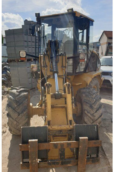 Wheel loader Caterpillar 908 (7t