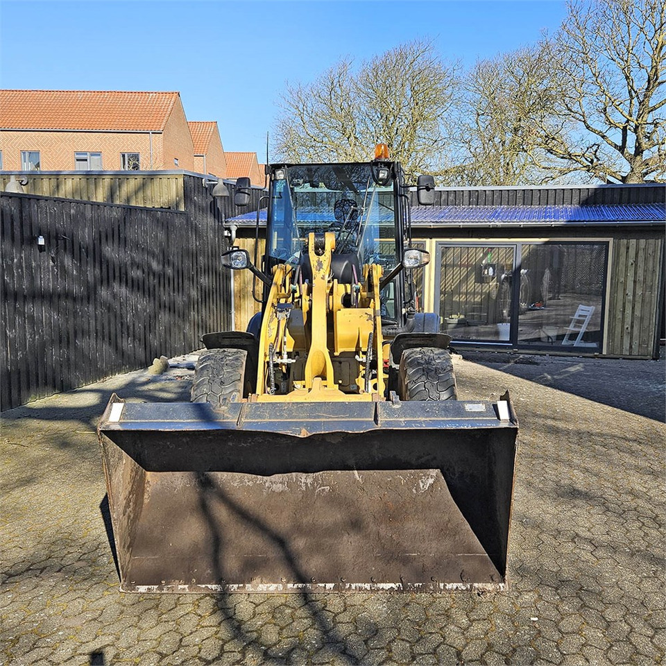 Wheel loader Caterpillar 908 H2