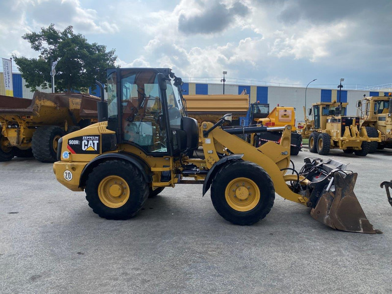 Wheel loader Caterpillar 908 H2 NVT