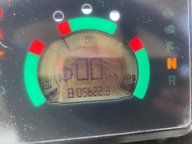 Wheel loader Caterpillar 908 H2 NVT