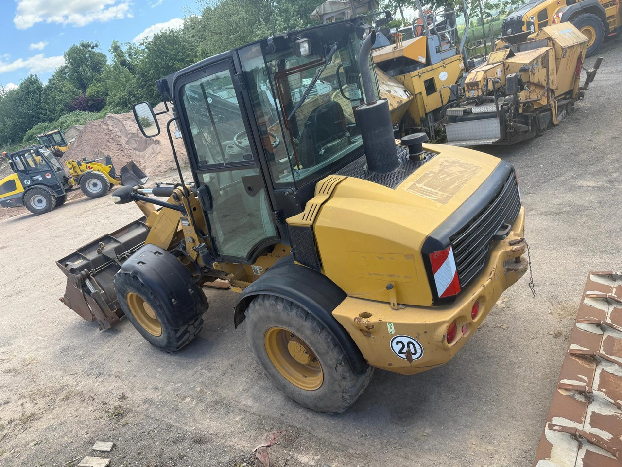 Wheel loader Caterpillar 908 H 2 mal verfügbar