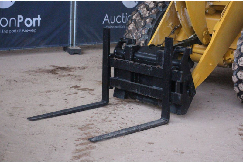 Wheel loader Caterpillar 930M