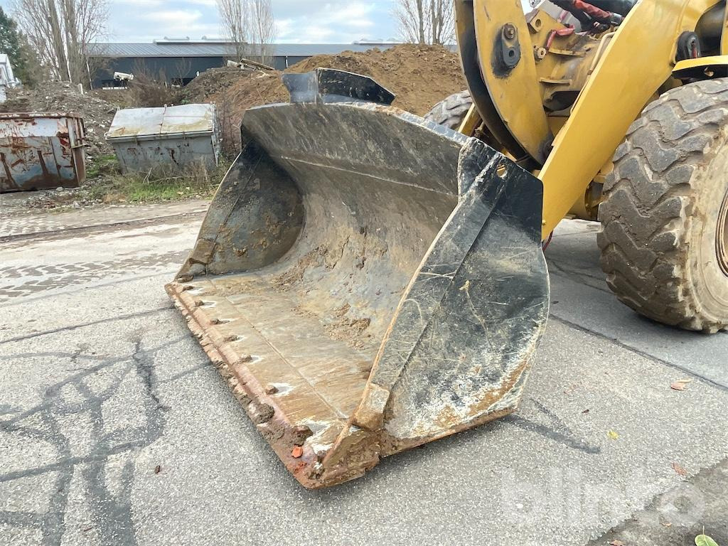 Wheel loader Caterpillar 930 M (2016)