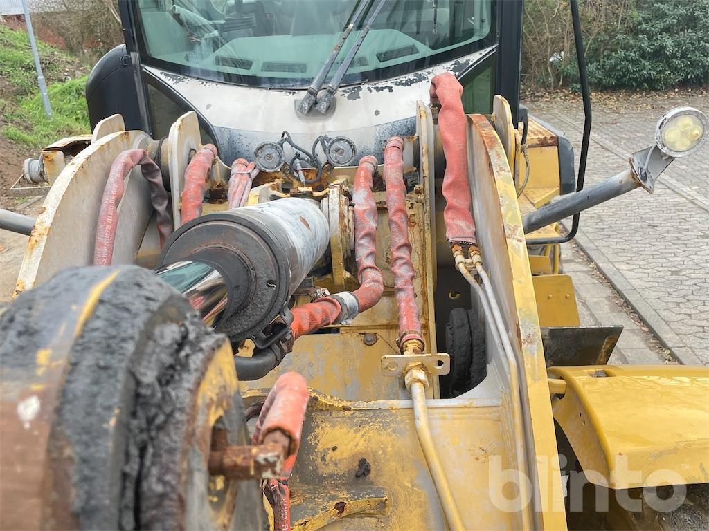 Wheel loader Caterpillar 930 M (2016)