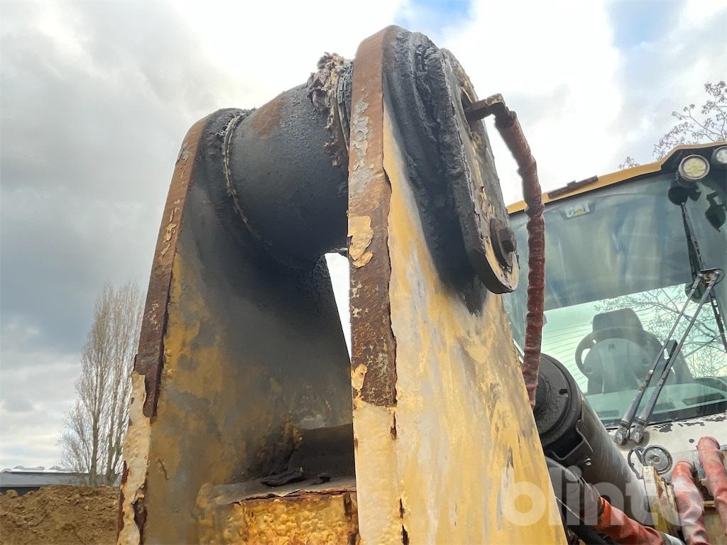 Wheel loader Caterpillar 930 M (2016)