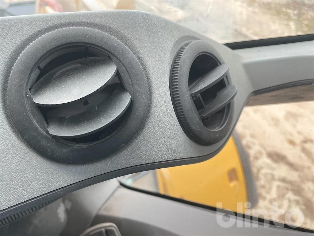 Wheel loader Caterpillar 930 M (2016)