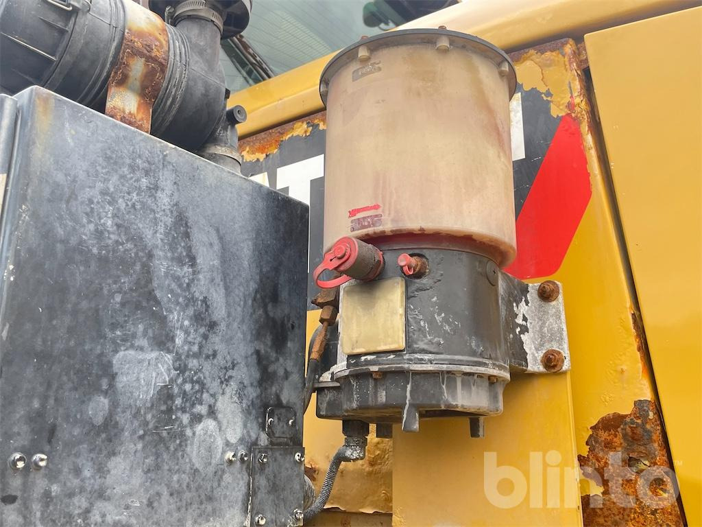 Wheel loader Caterpillar 930 M (2016)