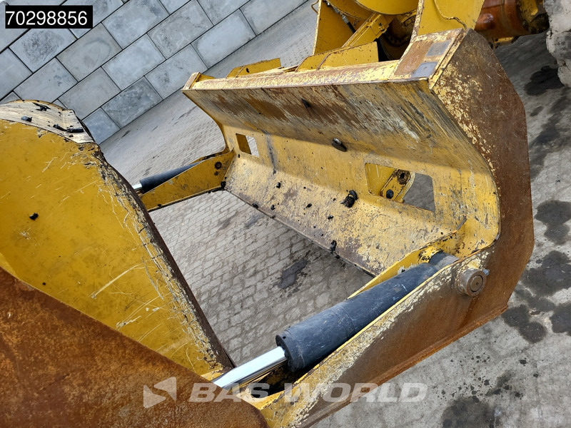 Wheel loader Caterpillar 930 M High Tip Bucket