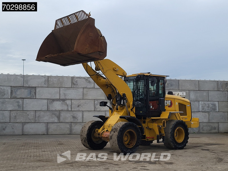 Wheel loader Caterpillar 930 M High Tip Bucket