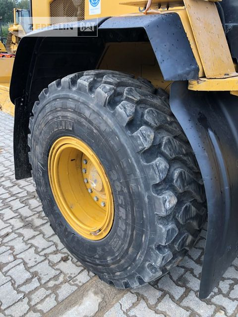 Wheel loader Caterpillar 938M