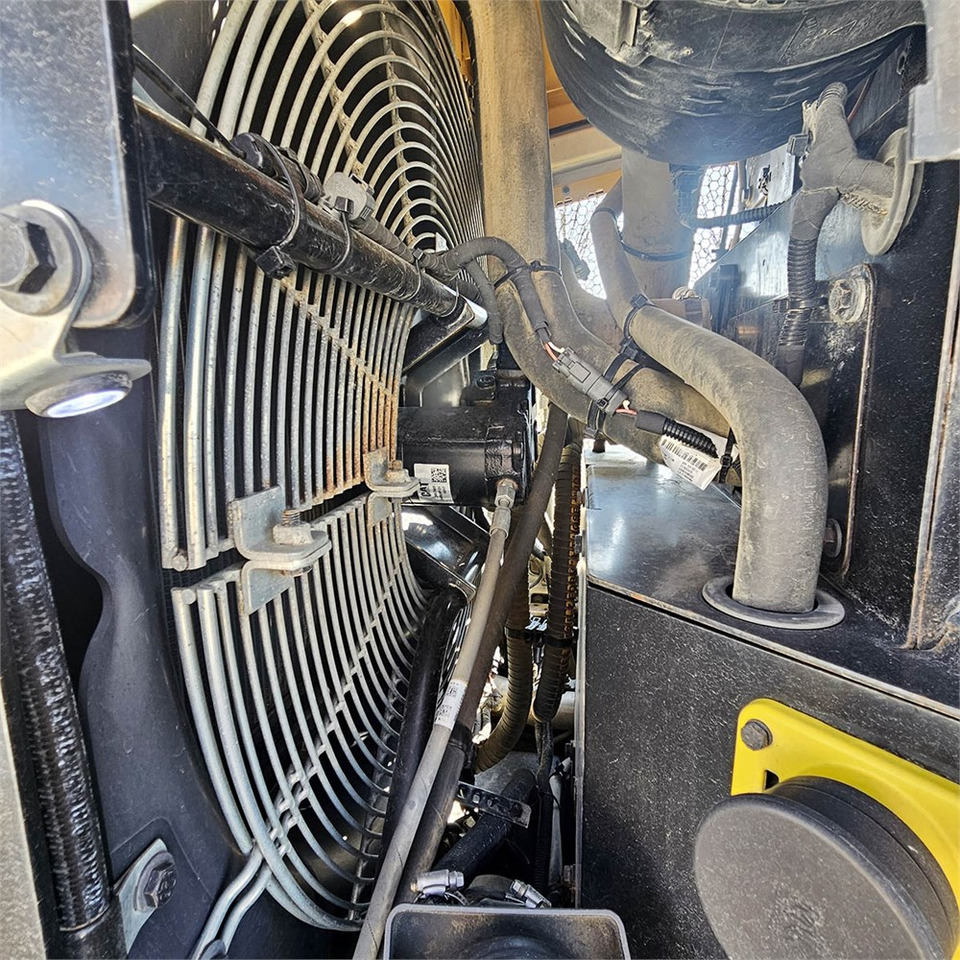 Wheel loader Caterpillar 938 M