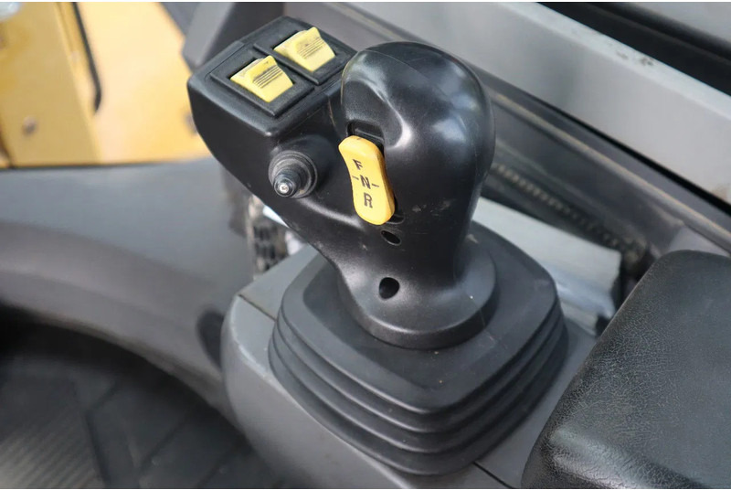 Wheel loader Caterpillar 938 M | 2X BUCKET | JIB | FORKS | BSS | GOOD CONDITION