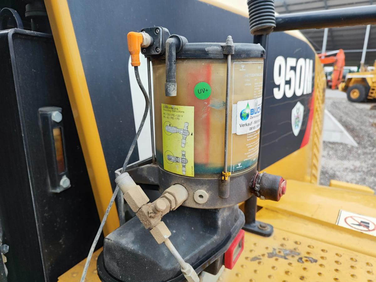 Wheel loader Caterpillar 950M