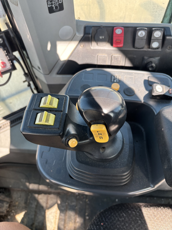 Wheel loader Caterpillar 950M