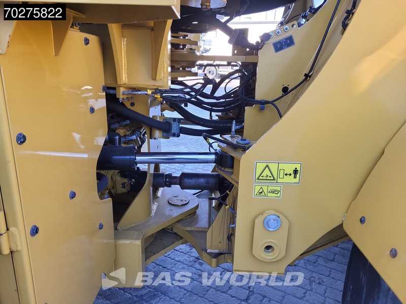 Wheel loader Caterpillar 950 M
