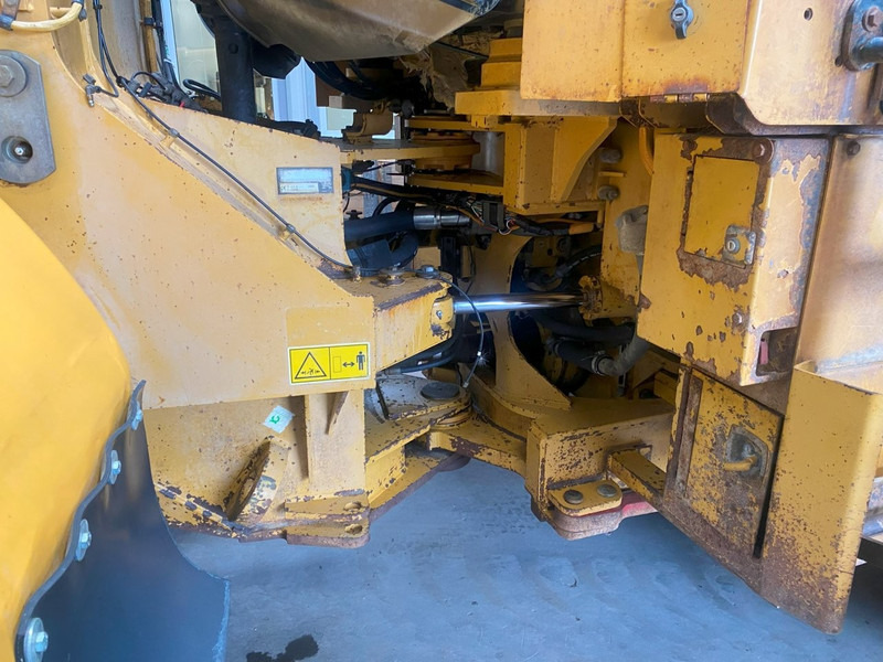 Wheel loader Caterpillar 962H NVT