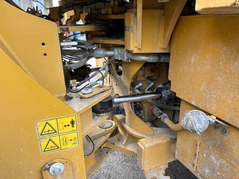 Wheel loader Caterpillar 962K