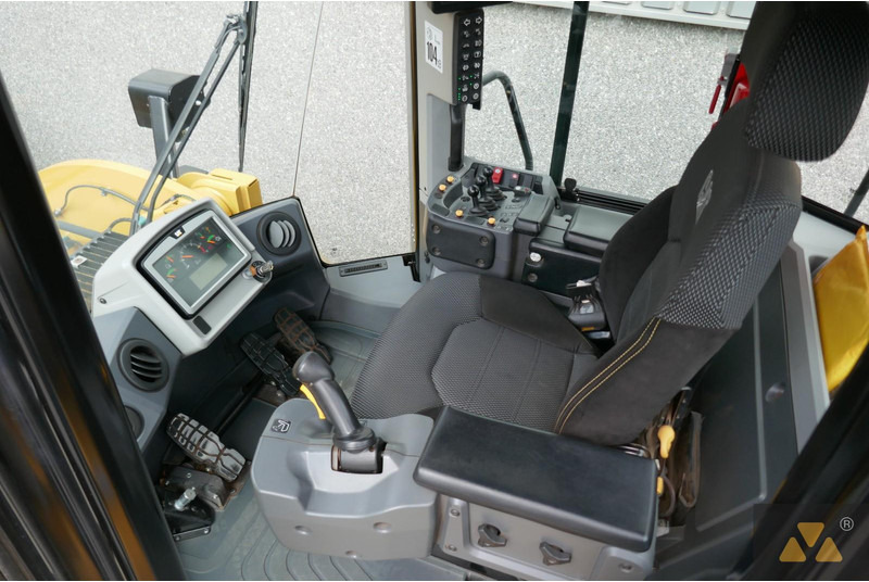 Wheel loader Caterpillar 962M