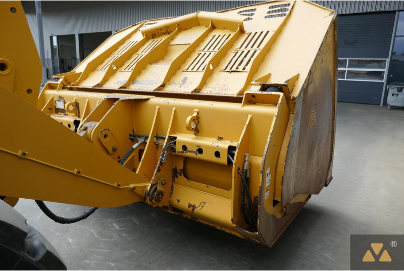 Wheel loader Caterpillar 962M