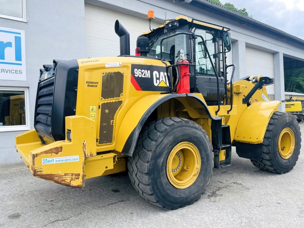 Wheel loader Caterpillar 962M (3939)