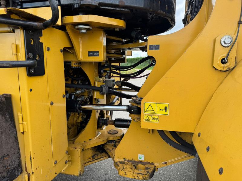 Wheel loader Caterpillar 966